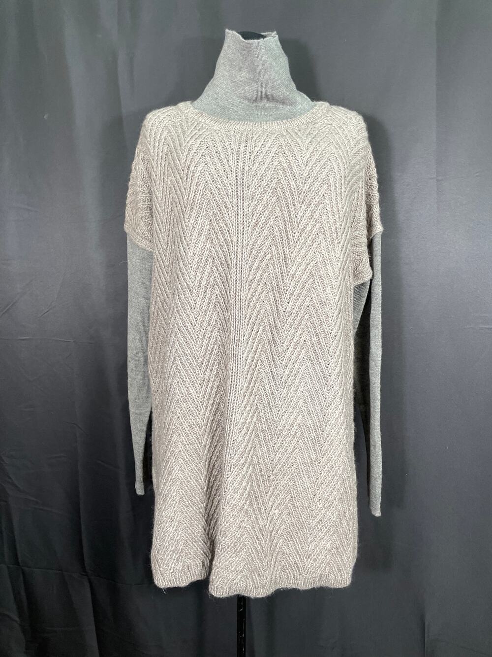 Woolrich Clapshaw Cowl Waffle Knit Tunic Sweater Gray & Brown Turtleneck